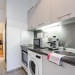 Robinia Downtown Apartment