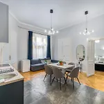 Synagogue 2 Bedroom Apartment S162