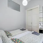 Synagogue 2 Bedroom Apartment S162