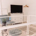 Stylish Apartments At Ruin Pub District