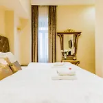 Principe Luxury Suite Next To Parliament