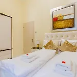 Principe Luxury Suite Next To Parliament