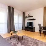 Gozsdu White Raven Residence 105 - Free Parking, Terrace