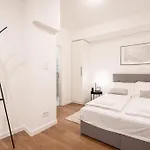 E23 - Grand Boulevard Design Loft - Best Location By Bqa