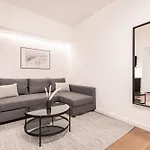 E23 - Grand Boulevard Design Loft - Best Location By Bqa