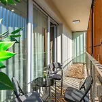 Modern Downtown Studio With A Sunny Terrace