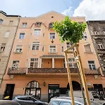 A20 - Boutique Apartment Best Location, By Bqa