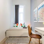Walk To Opera House - 3Br Live In Budapest Designer Apt
