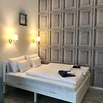 All In Apartman V.