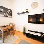 Free Parking Charlie\'S Residence - 2Sep Room, Ac, Fast Wifi, Tv