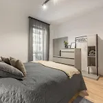 Condo With Balcony @ Downtown Budapest