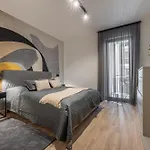 Condo With Balcony @ Downtown Budapest