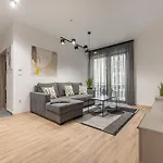Condo With Balcony @ Downtown Budapest