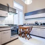 Apartment Near Opera In Downtown Budapest