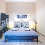 Apartment Near Opera In Downtown Budapest