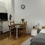 M&M Apartment Budapest House
