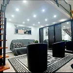 Home City Center Terrace Apartment