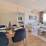Lejlighed i 13. Újlipótváros - Angyalföld - Margitsziget på 68 m². Soveværelser: 2. Private badevær
