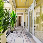 Oasis Luxe Boutique Suites By Bqa
