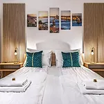 Chill & Stay In The Heart Of Budapest-With Ac