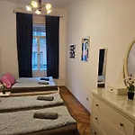 Lovely Riverside Rooms