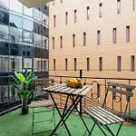 Leda Private Apartment