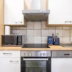 Sea Holly Apartment - With Perfect Location 2 Separate Bdrms