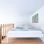 Klau10 Studio Apartment In Party District.