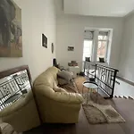 Nomad Rooms & Guesthouse