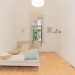 Cozy Apartment In The City Center, Pushkin Street