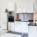 Dora Apartment Near Buda Castle With Parking!