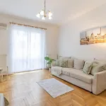 Riverside Balcony Apartment With View To Danube