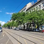 Jozsef Apartment