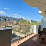 Green Park Apartment
