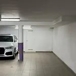 Luxury Penthouse On Rosehill With Free Garage