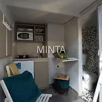 Cute Little Flat Near Kazinczy Downtown