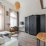 Designer Studio Apt 2
