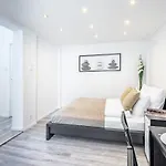 Central And Cozy Home