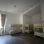 Nomad Rooms & Guesthouse