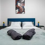 Waterfront City Azure Loft With Free Parking