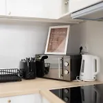 Cozy City Center E40 Apartments