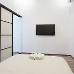 Cozy City Center E40 Apartments