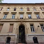 Artlovers\' Flat - Kazinczy Street
