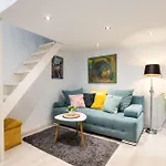 Green Apartment