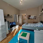 Flower Studio Apartment