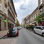 Kiraly Apartment