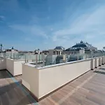 Luxury 5 Bedroom 5 Bathroom Penthouse By The Opera