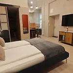 Siena Haven - Urban Suite