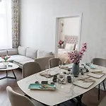Wesselenyi Elegance
