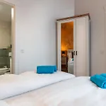 Broadway Street Apartment With 3 Bedrooms & 2 Bathrooms